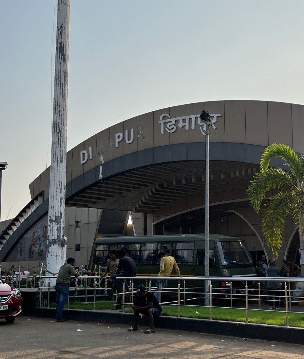 Missing or broken signage letters at main entrance building of the Dimapur Railway Station making it appear as though the station’s name has changed to Dipu railway station.  Although the station has been earmarked for upgradation to ‘world class level,’ by the Centre’s “Amrit Bharat Station Scheme,” last year ground realities paint a different picture. Dimapur’s lone railway station has been consistently plagued by lack of maintenance and neglect from the concerned authorities though it is considered to be one of the highest revenue generating stations under the Northeast Frontier Railways. (Morung Photo)